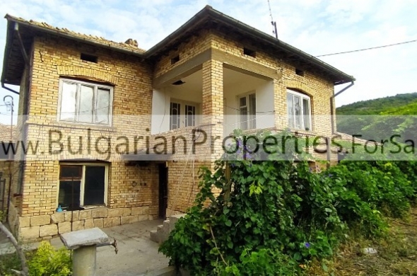 Продава се къща в село Захари Стояново
