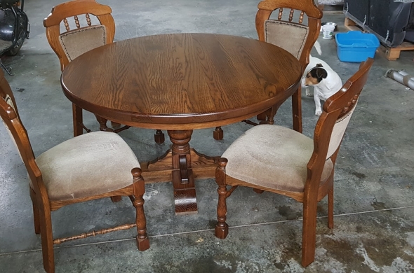 Уникална Дъбова масивна трапезна маса с 4 бр стола